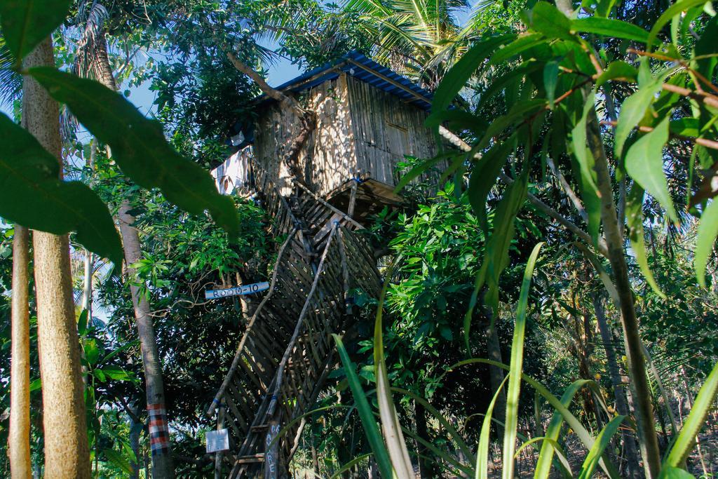 Nyuh Bengkok Tree House Hotel Batununggul Exterior foto