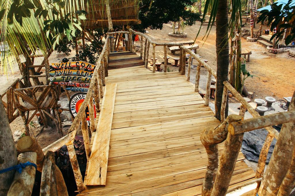 Nyuh Bengkok Tree House Hotel Batununggul Exterior foto