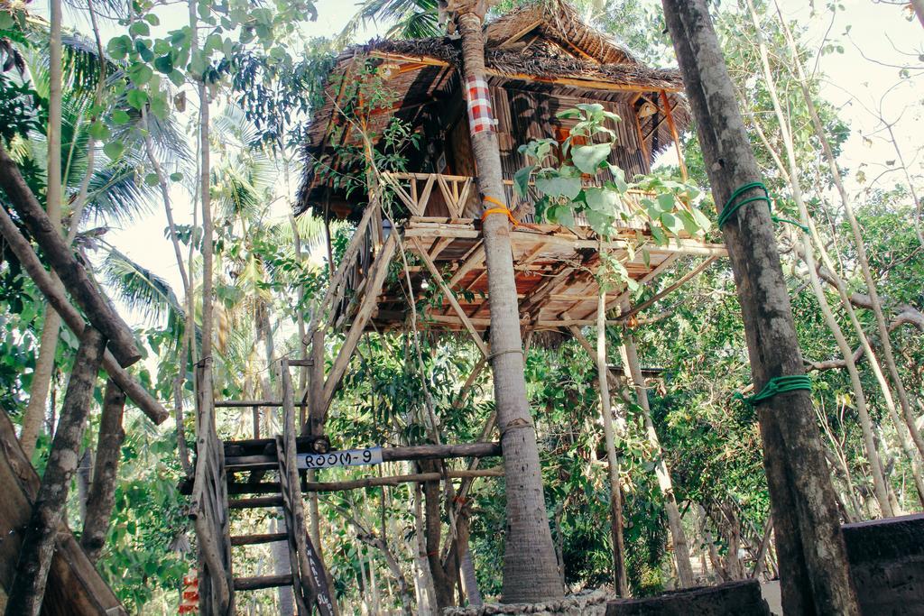 Nyuh Bengkok Tree House Hotel Batununggul Exterior foto