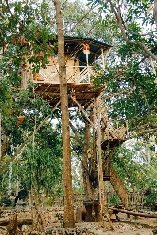 Nyuh Bengkok Tree House Hotel Batununggul Exterior foto