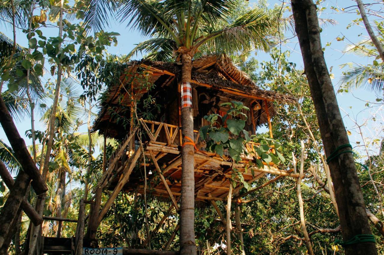 Nyuh Bengkok Tree House Hotel Batununggul Exterior foto
