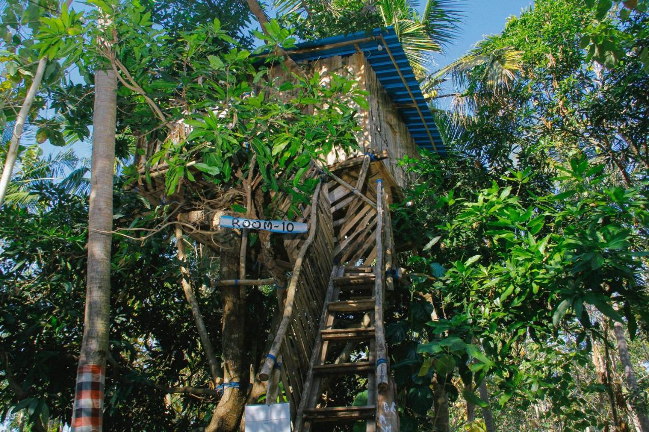 Nyuh Bengkok Tree House Hotel Batununggul Exterior foto